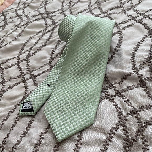 Geoffrey Beene Neck Tie - Picture 2 of 4
